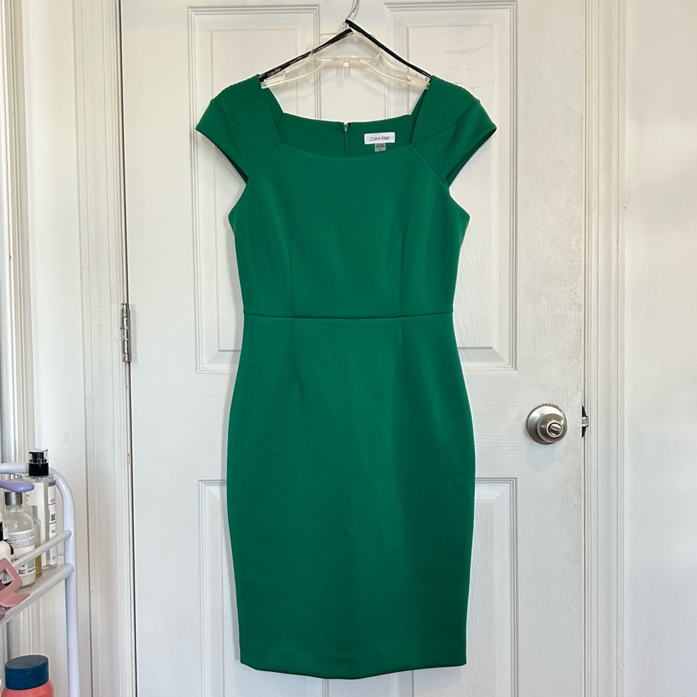 Calvin Klein Green Sheath Midi Dress Square Neck Cap Sleeve Scuba Dress Size 6